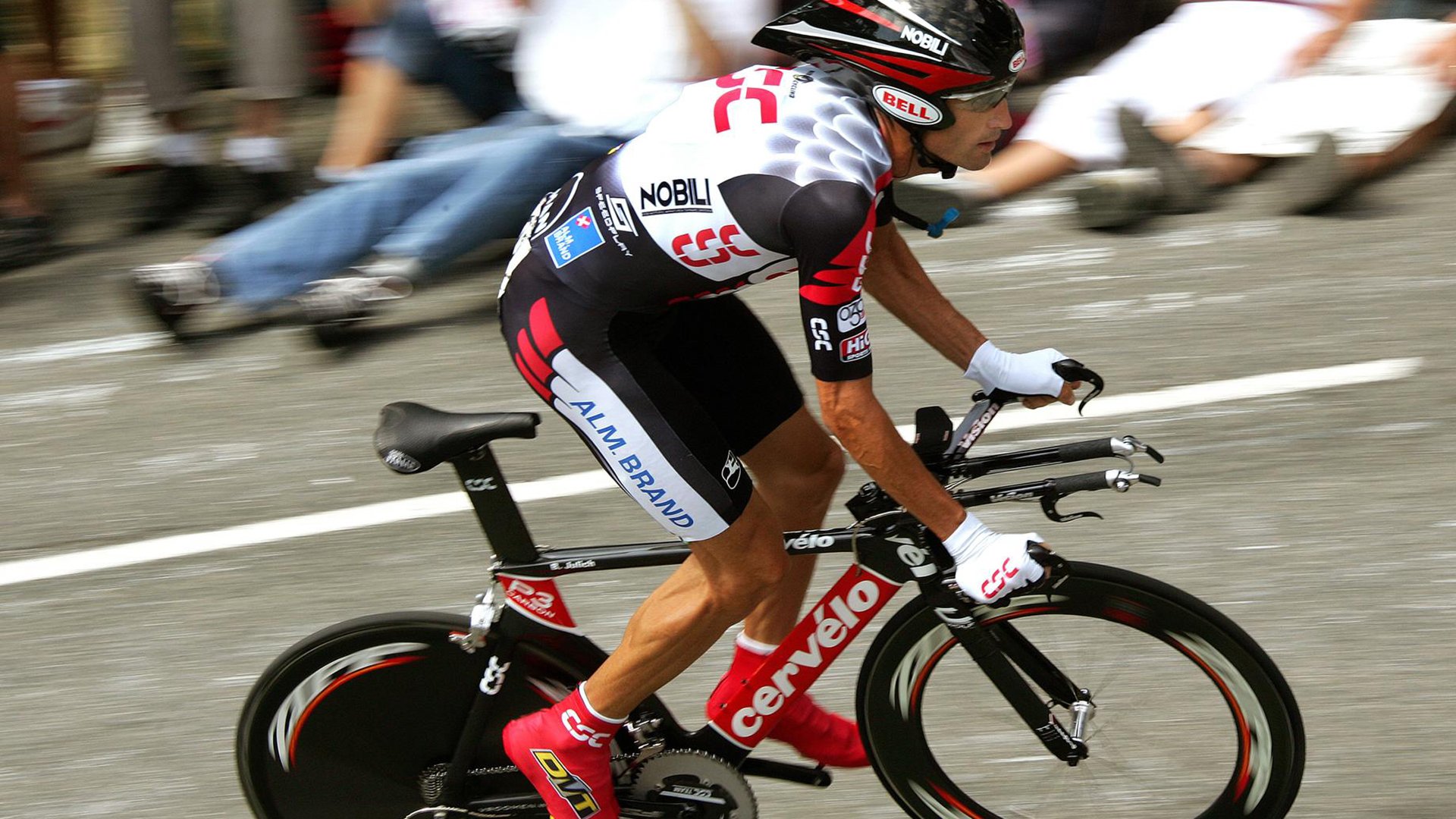 开云体育官网登入-拳击世纪大战：全球瞩目的拳台对决，世纪拳击大战2018