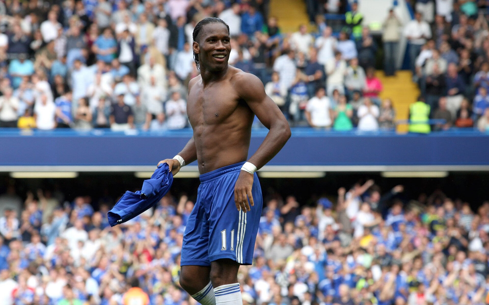 开云首页登录-赛场“场外战”,明星的“带货”狂潮